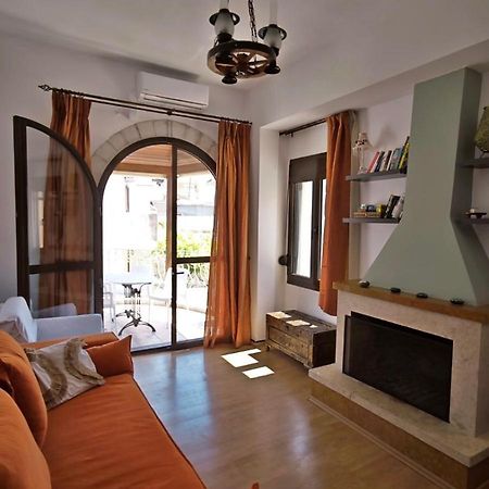 Anemi Villa Kamilari Bagian luar foto