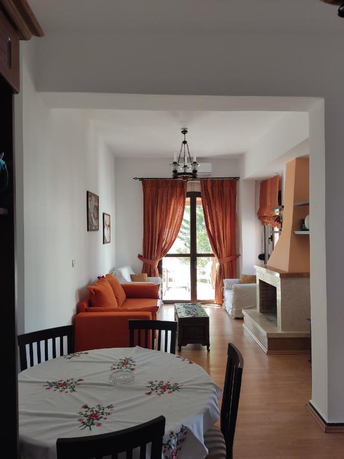 Anemi Villa Kamilari Bagian luar foto