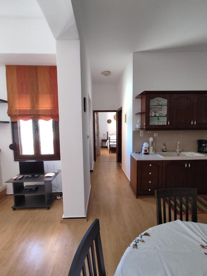 Anemi Villa Kamilari Bagian luar foto