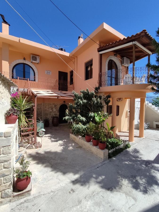 Anemi Villa Kamilari Bagian luar foto