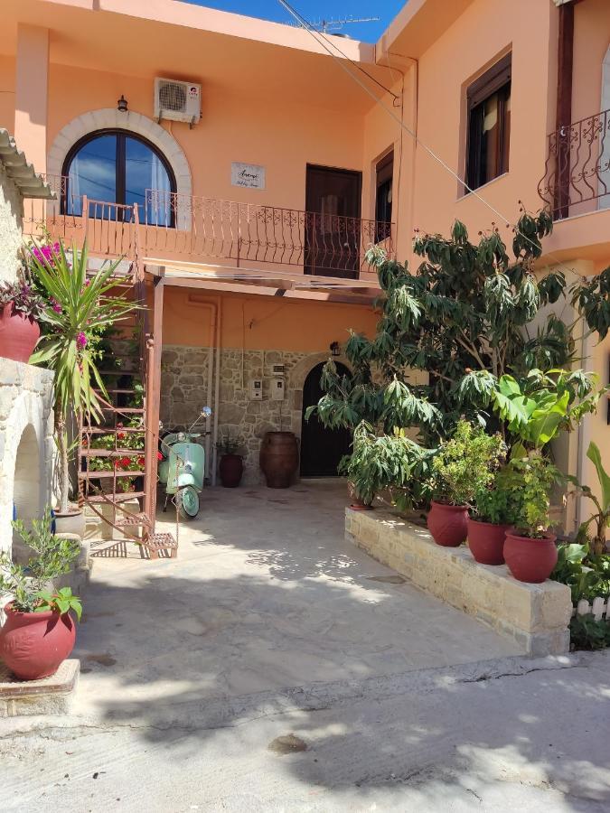 Anemi Villa Kamilari Bagian luar foto