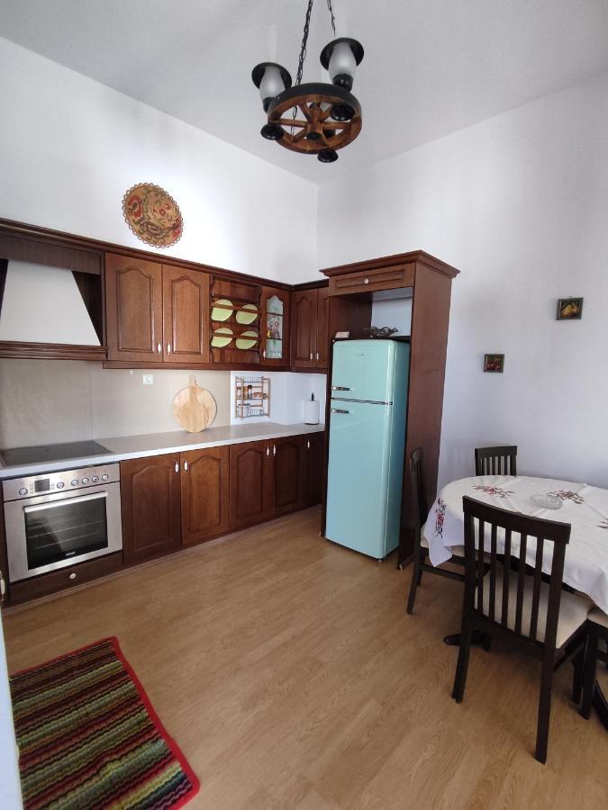 Anemi Villa Kamilari Bagian luar foto